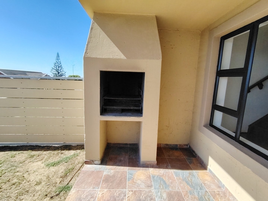 3 Bedroom Property for Sale in Heiderand Western Cape